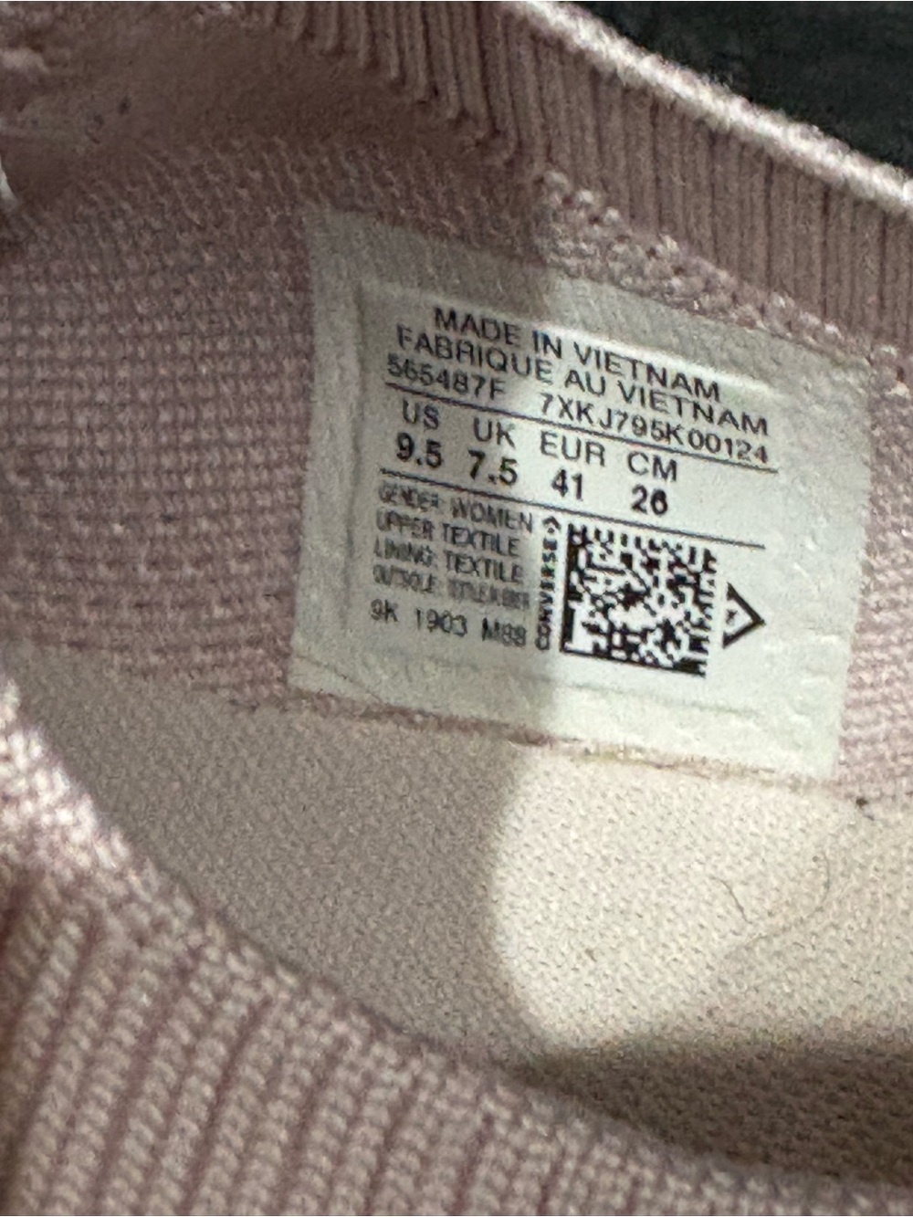 Converse All Star Low-Top Sneakers in Light Pink and White - Picture 6 of 6